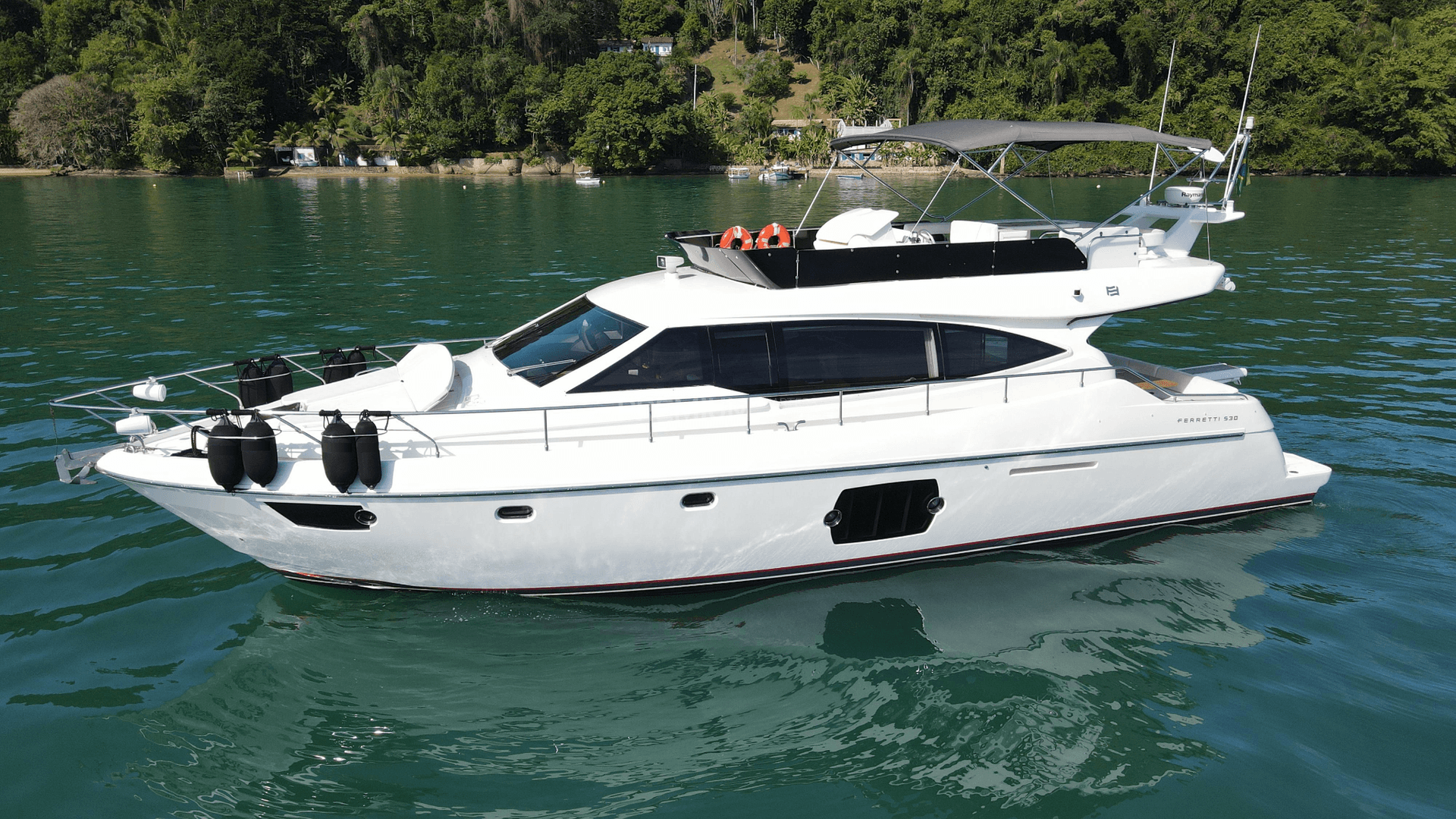 Ferretti 530 - 2011 - Cover