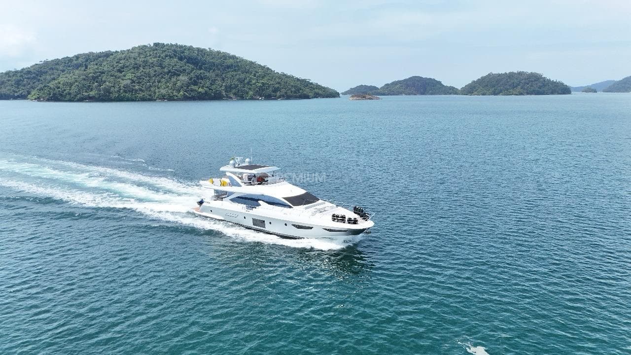 Azimut 83